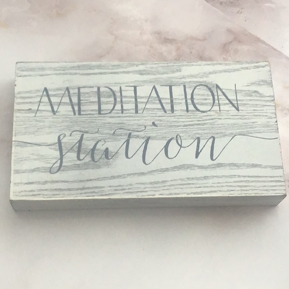 Plaque or counter relaxation motivational sign